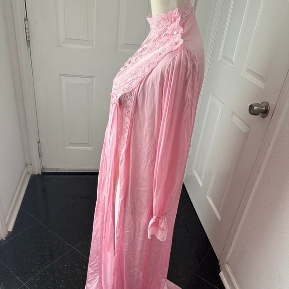 Vintage 60s Gilead Romantic Pink Lace Robe / Negligee Size S - Picture 6 of 12